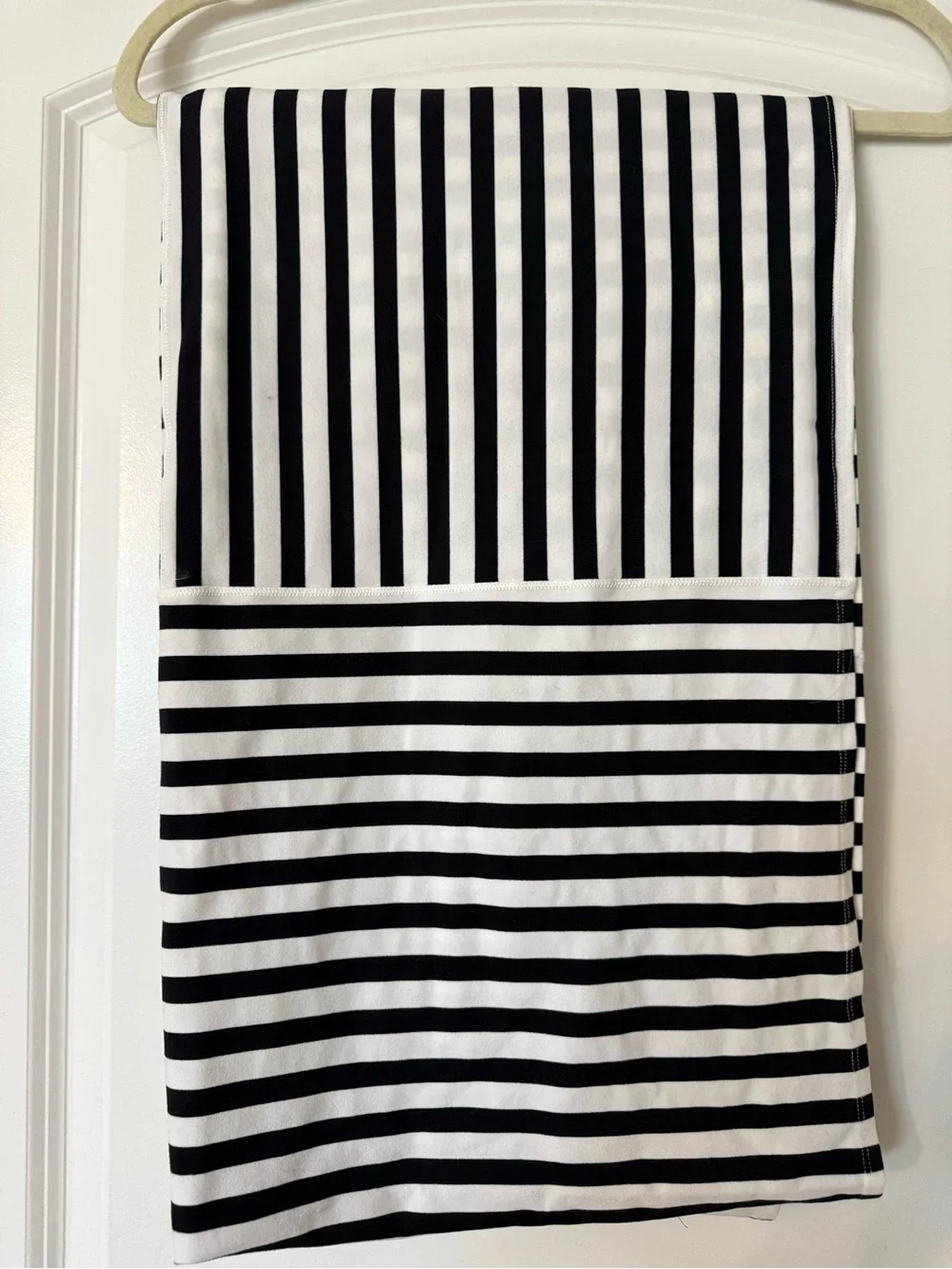 Black and White Striped Lululemon Scarf Wrap